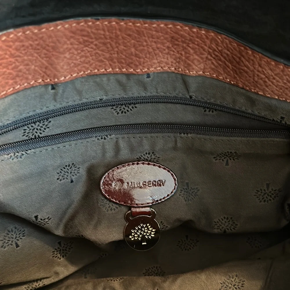 Mulberry Alexa bag - Rust and Gold Leather Satchel with Versatile Straps - Picture 9 of 15